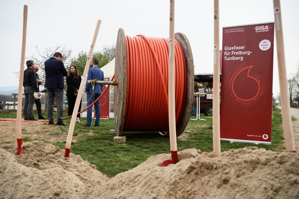 High-speed gigabit internet for Tuniberg municipalities in Germany: Construction of fibre-optic network started